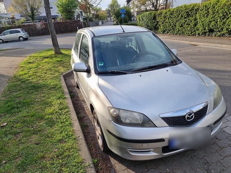 Second-hand Mazda 2 80 CP (58 kW) 2004 Argintiu Hatchback