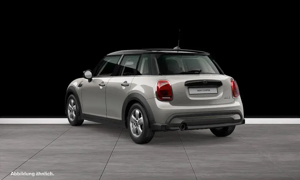 Gebraucht Mini Cooper 136 PS (100 kW) 2023 Melting silver iii Kleinwagen