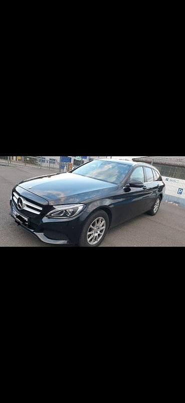 Schwarz Gebraucht 2016 Mercedes C250 Kombi | 10.900 € (Superpreis) - Bild 1/4