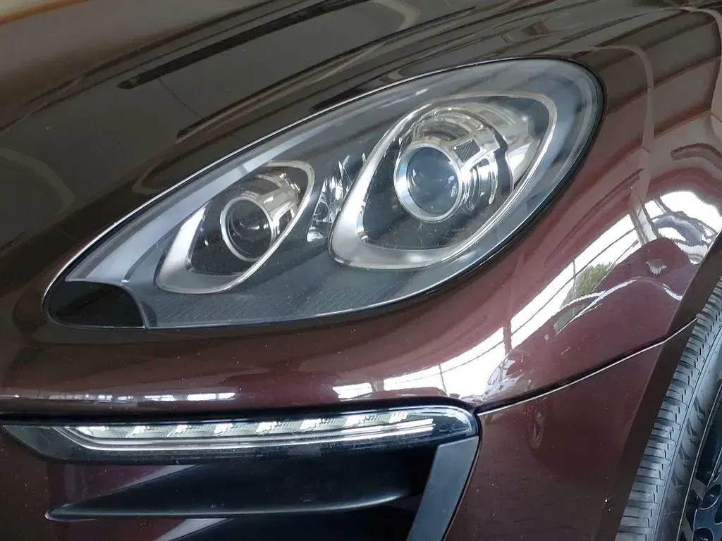 Gebraucht Porsche Macan 258 PS (189 kW) 2014 Mahagoni SUV