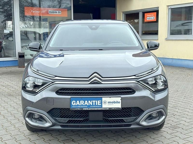Gebraucht Citroën C4 Shine 131 PS (96 kW) 2022 Grau Limousine
