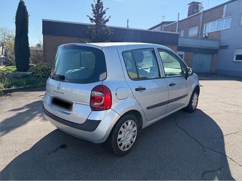 Gebraucht Renault Modus 75 PS (55 kW) 2009 Silber Van / Kleinbus