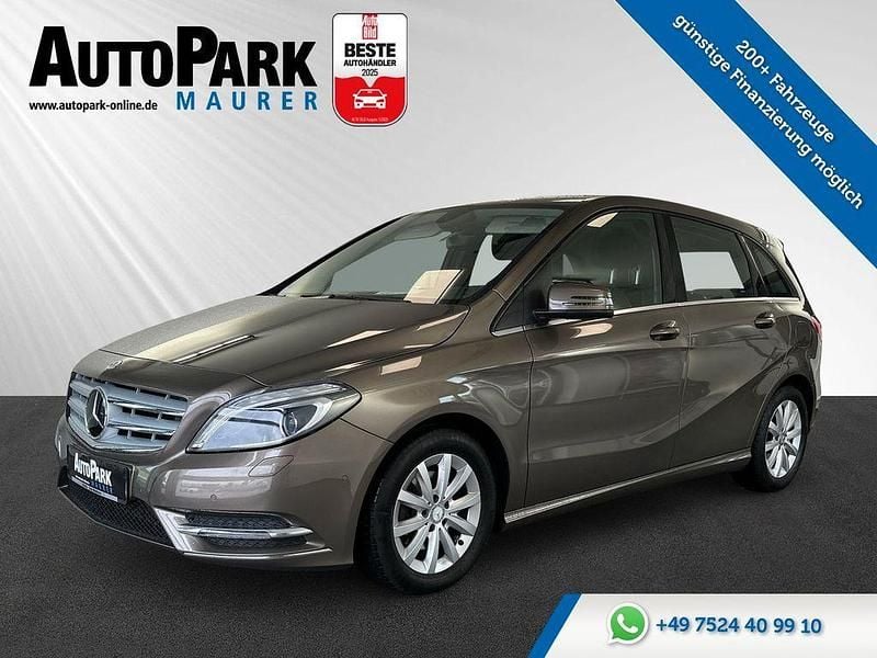 Grau Gebraucht 2014 Mercedes B200 Van / Kleinbus | 11.498 € (Guter Preis) - Bild 1/4