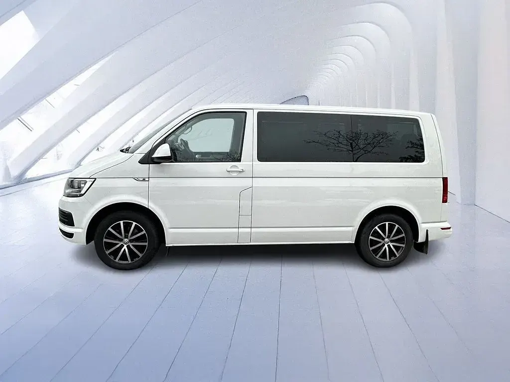 Używany VW Multivan Comfortline 150 KM (110 kW) 2017 Biały Minivan