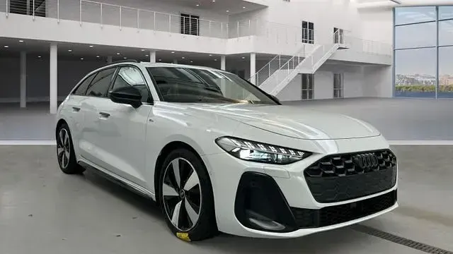 Occasion Audi A5 S-line plus 204 ch (150 kW) 2025 Blanc Break