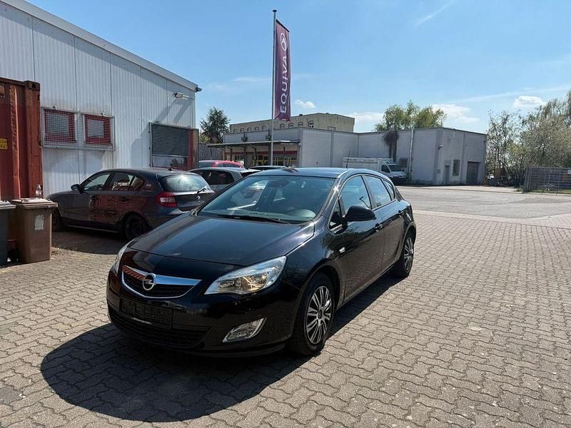 Gebraucht Opel Astra Design Edition 116 PS (85 kW) 2011 Schwarz Limousine