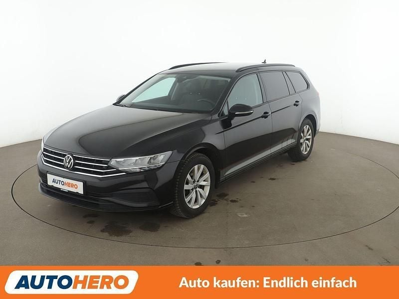 Gebraucht VW Passat 150 PS (110 kW) 2021 Schwarz Kombi