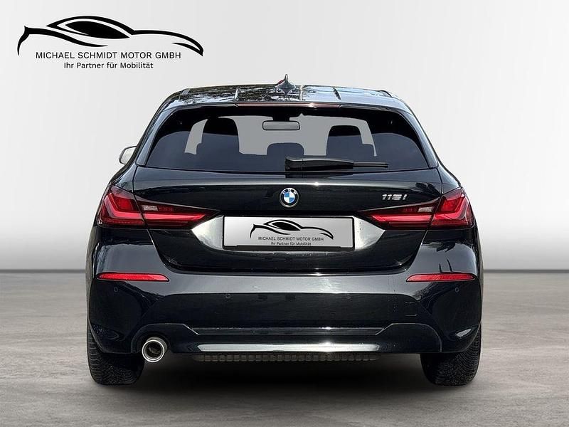 Gebraucht BMW 116 Advantage 109 PS (80 kW) 2024 Black sapphire Kleinwagen