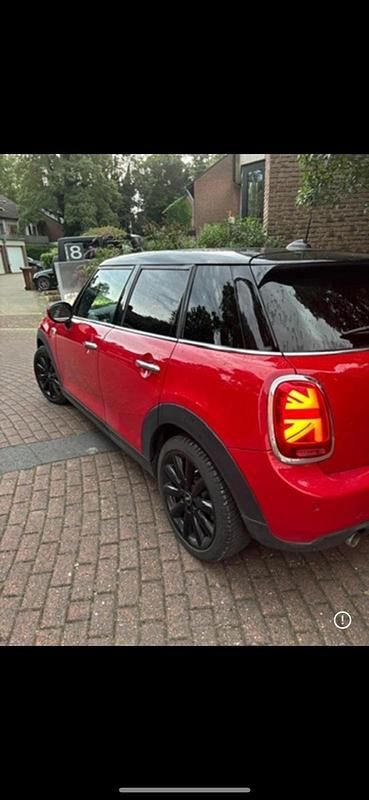 Gebraucht Mini Cooper 102 PS (75 kW) 2019 Rot Kleinwagen