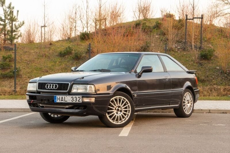 Grau Gebraucht 1993 Audi Coupé Sport Coupé | 11.000 € - Bild 1/4