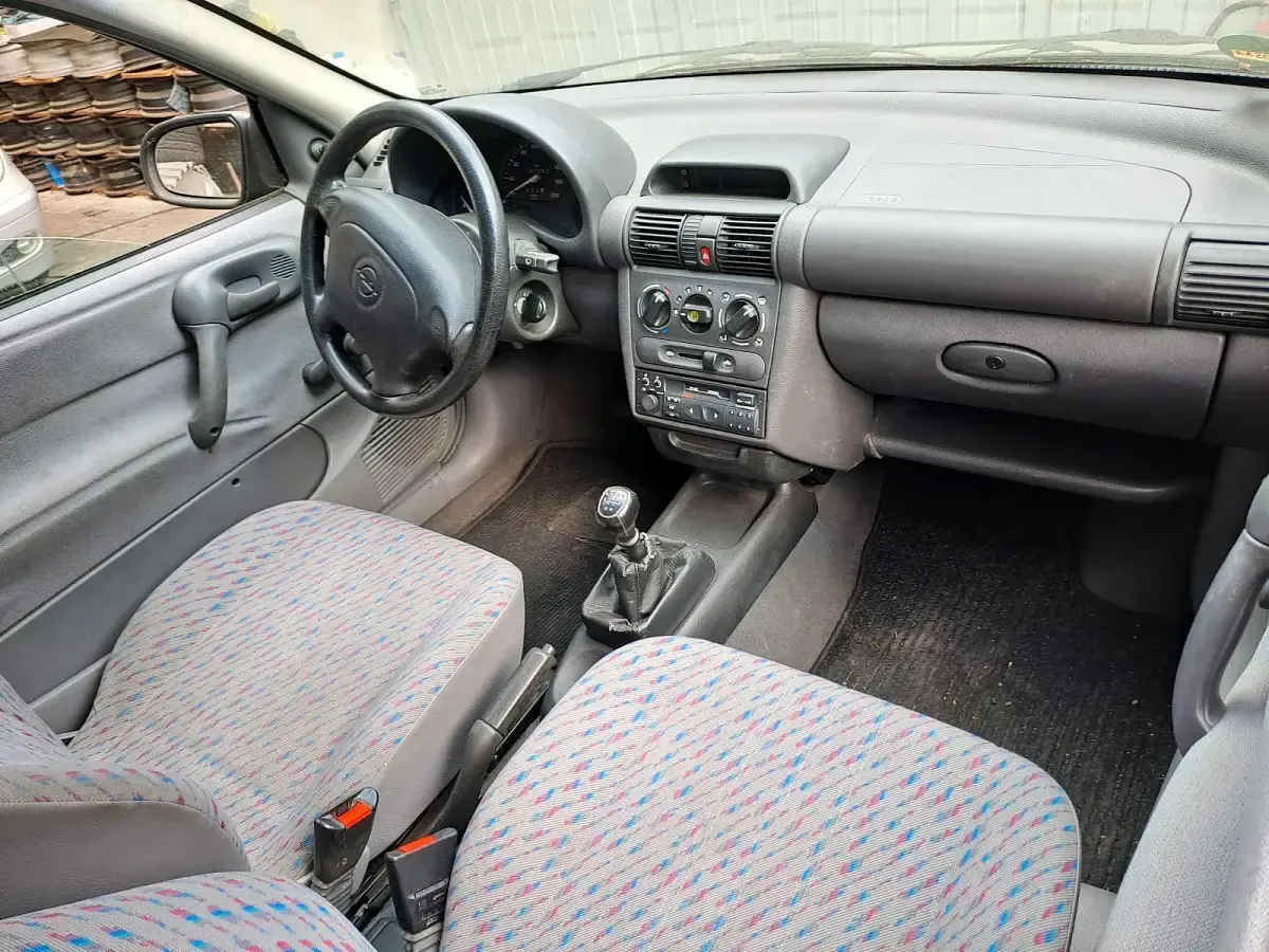 Second-hand Opel Corsa 1995 Verde Hatchback