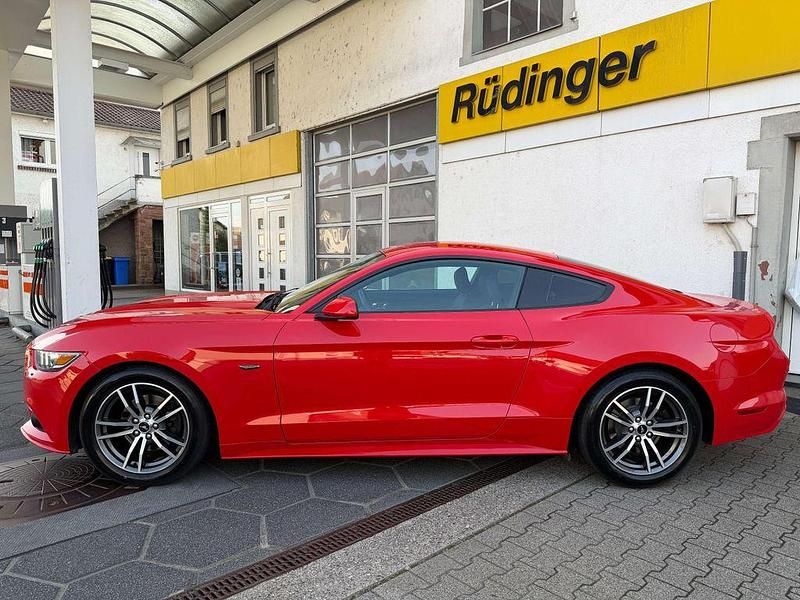 Gebraucht Ford Mustang Basis 314 PS (230 kW) 2016 Rot