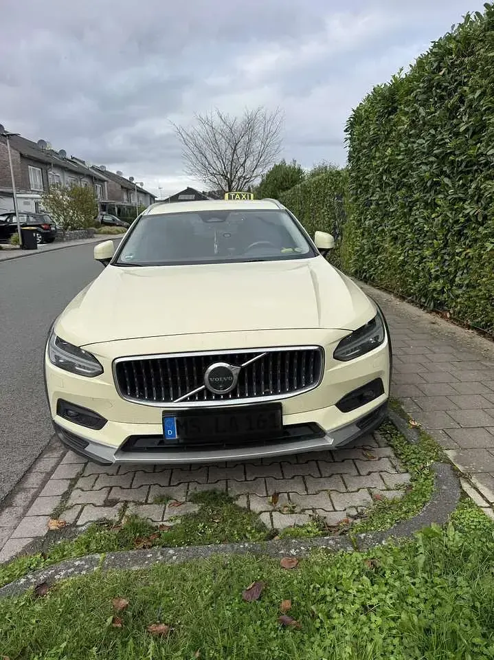 Gebraucht Volvo V90 Plus 197 PS (144 kW) 2024 Grau Kombi