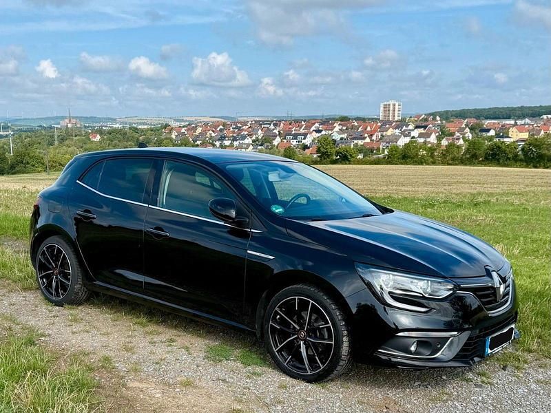 Schwarz Gebraucht 2019 Renault Mégane IV LIMITED Limousine | 11.699 € (Superpreis) - Bild 1/4
