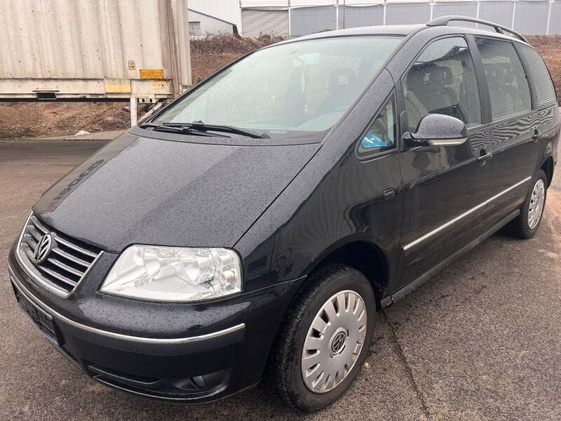 Schwarz Gebraucht 2009 VW Sharan Comfortline Van / Kleinbus | 4.700 € (Guter Preis) - Bild 1/4