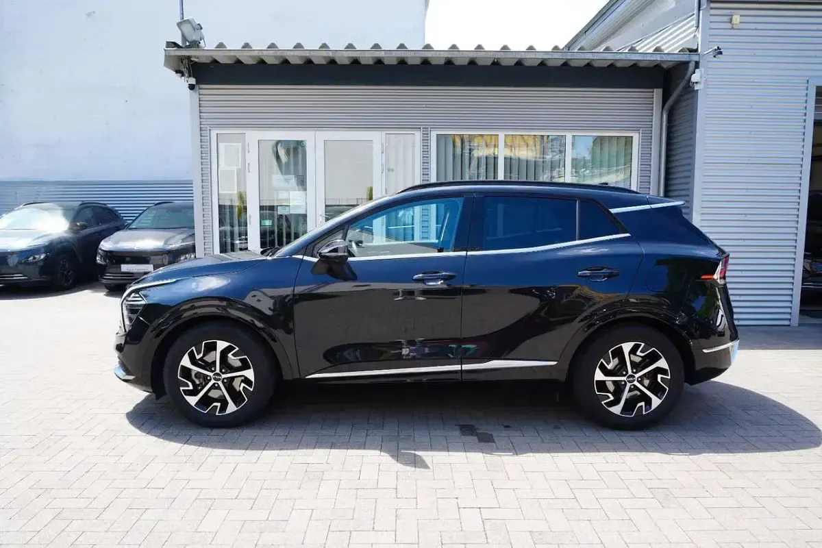 Gebraucht Kia Sportage Plus 179 PS (131 kW) 2022 Schwarz SUV