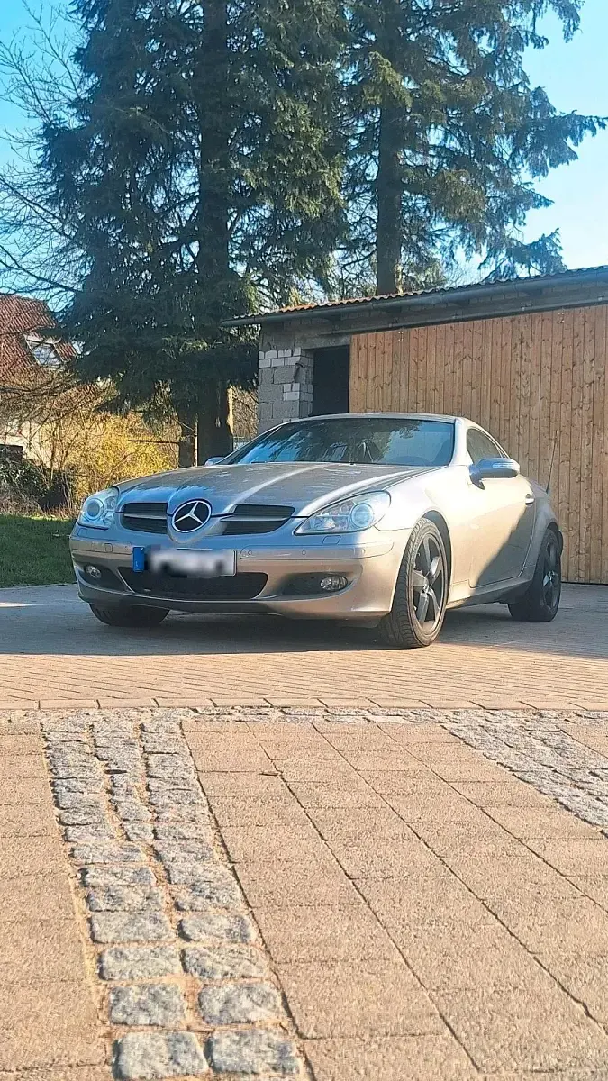 Gebraucht Mercedes SLK280 231 PS (169 kW) 2005 Silber Cabrio