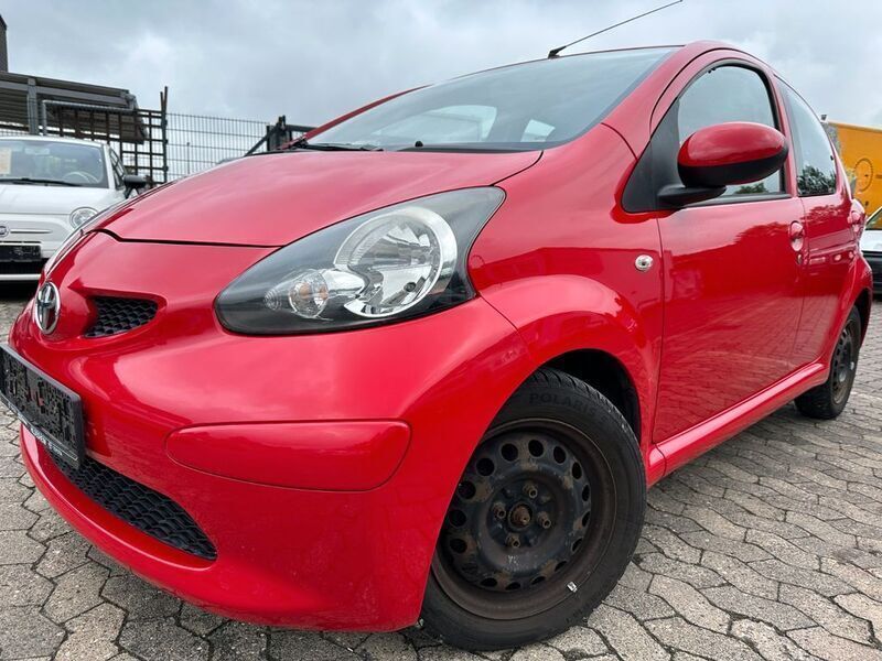Rot Gebraucht 2006 Toyota Aygo Kleinwagen | 999 € (Guter Preis) - Bild 1/4