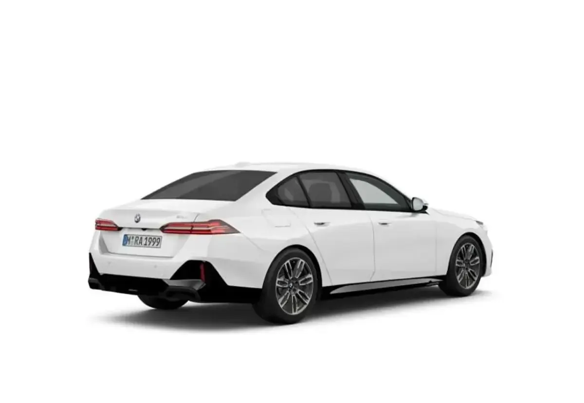 Neu BMW 520 M Sport 190 PS (139 kW) 2026 Weiß Limousine