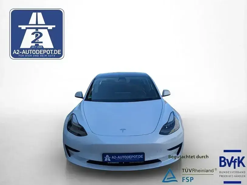 Usado Tesla Model 3 Standard Range 239 kW (325 CV) 2022 Blanco Berlina