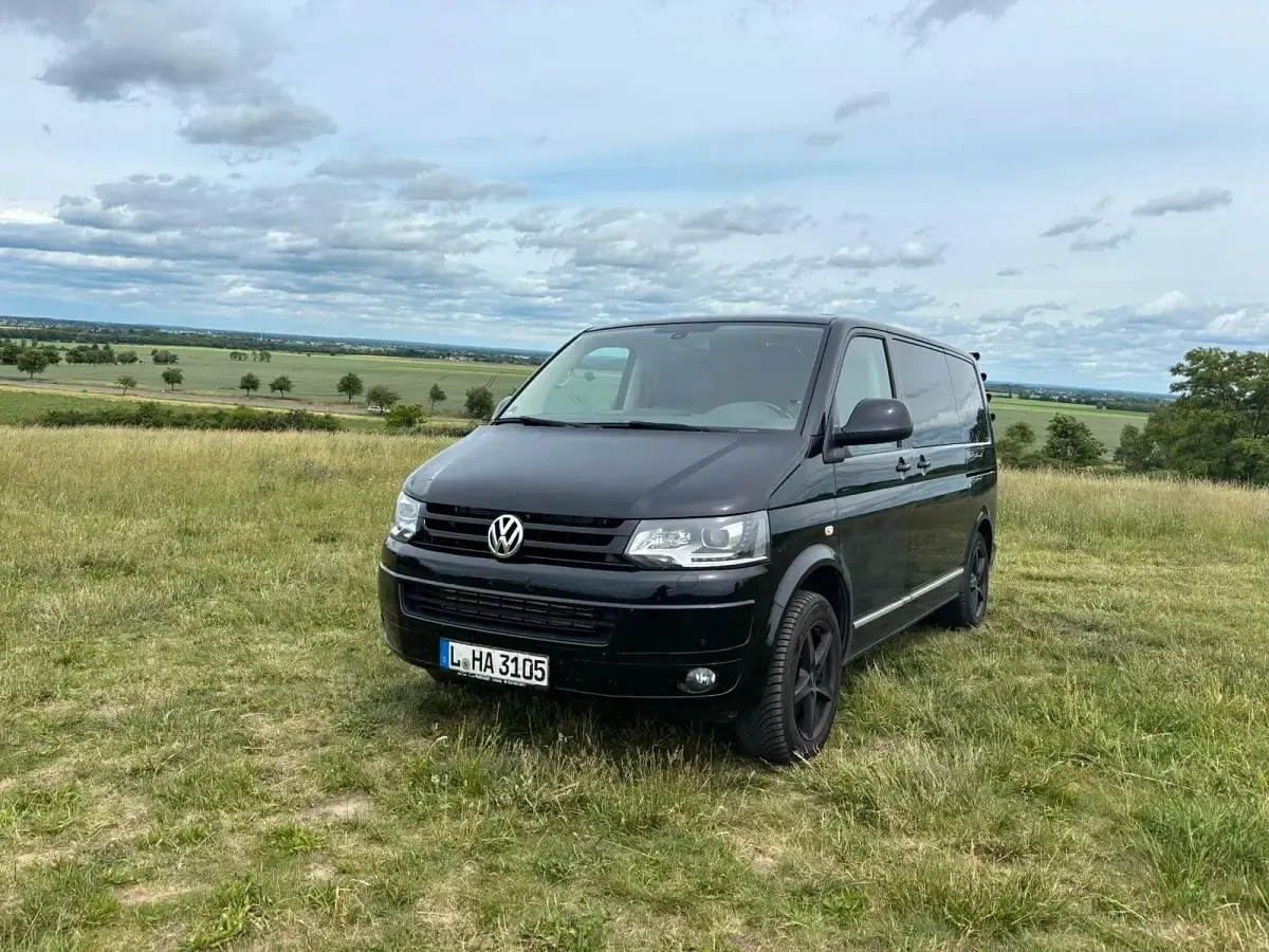 Gebraucht VW Multivan 180 PS (132 kW) 2015 Schwarz Van / Kleinbus