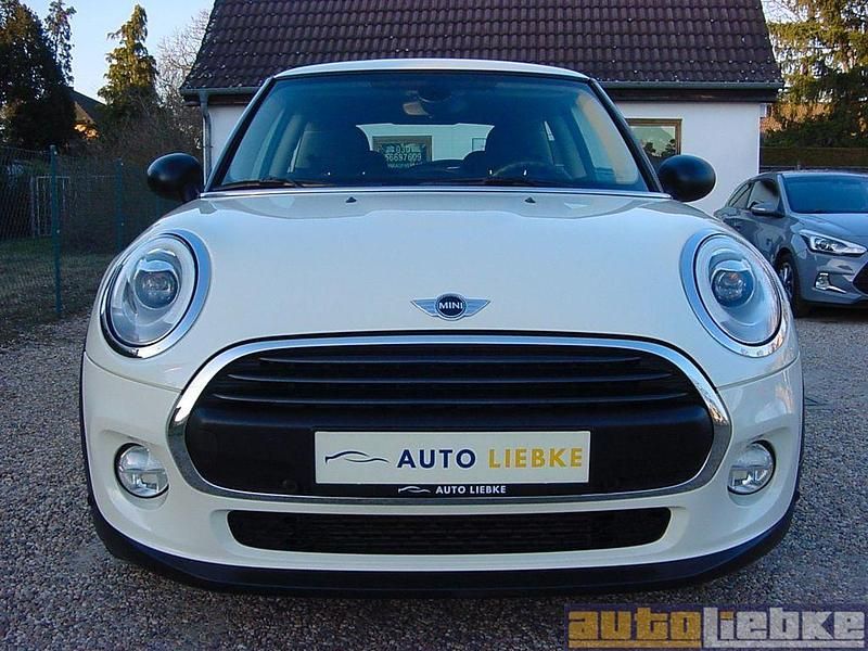 Gebraucht Mini Metropolitan 102 PS (75 kW) 2015 Pepperwhite Limousine