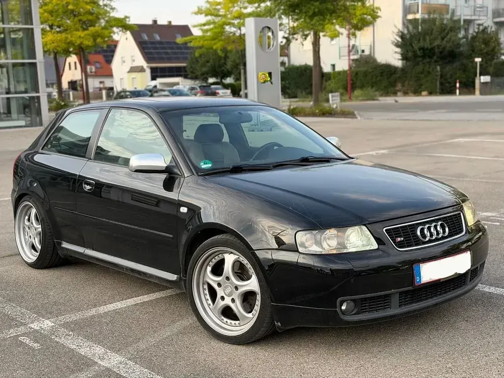 Gebraucht Audi S3 Sport 224 PS (164 kW) 2002 Schwarz Kleinwagen