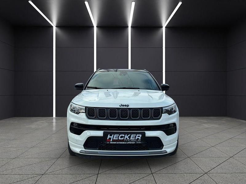 Gebraucht Jeep Compass 179 PS (131 kW) 2021 Alpine white (vr296) SUV