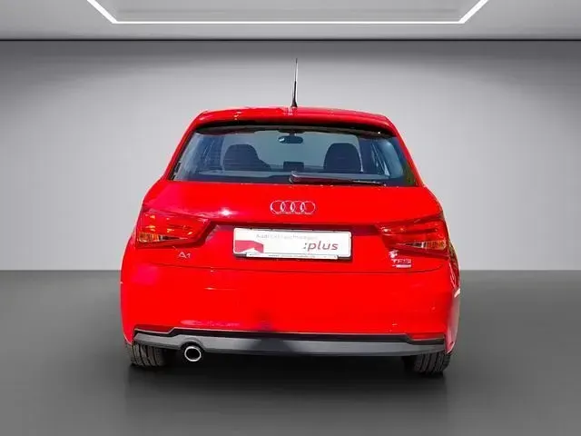 Gebraucht Audi A1 Sportback Sport 95 PS (69 kW) 2019 Misanorot Kleinwagen
