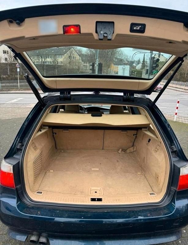 Gebraucht BMW 525 218 PS (160 kW) 2005 Schwarz Kombi