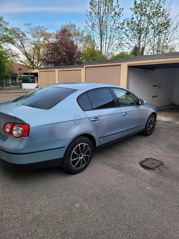Usata VW Passat 102 CV (75 kW) 2007 Berlina