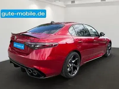 Neu Alfa Romeo Giulia Quadrifoglio 519 PS (381 kW) 2026 Rosso etna Limousine