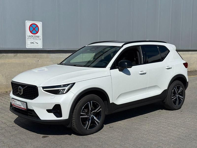 Gebraucht Volvo XC40 Plus 163 PS (119 kW) 2023 Weiß SUV
