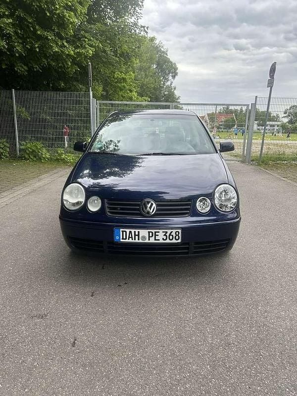 Blau Gebraucht 2005 VW Polo Basis Limousine | 1.790 € (Fairer Preis) - Bild 1/4