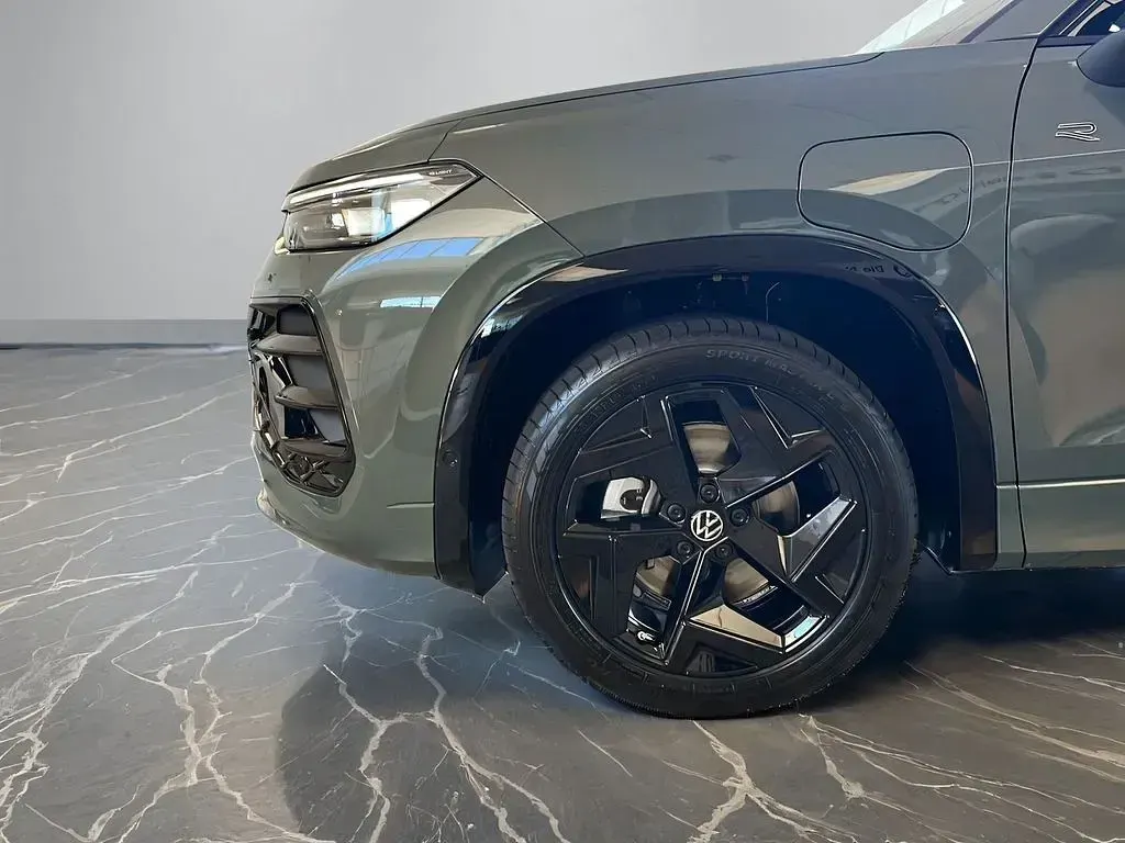 Neu VW Tayron R-line 204 PS (150 kW) 2026 Grün SUV