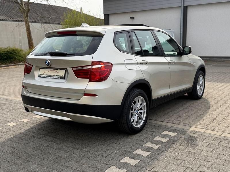 Gebraucht BMW X3 184 PS (135 kW) 2011 Silber SUV