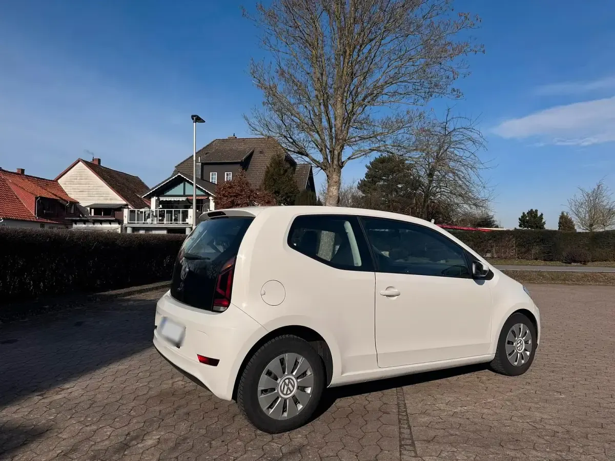 Gebraucht VW up! 60 PS (44 kW) 2018 Weiß Kleinwagen