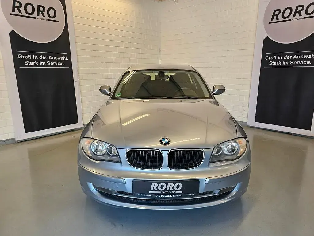 Gebraucht BMW 116 122 PS (89 kW) 2011 Blau Kleinwagen