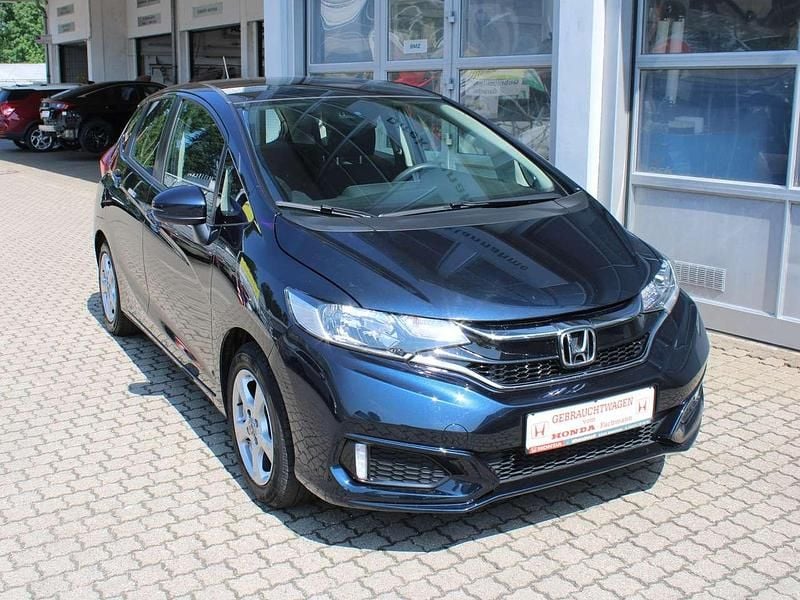 Midnight blue beam m Gebraucht 2020 Honda Jazz Trend Kleinwagen | 14.900 € (Guter Preis) - Bild 1/4