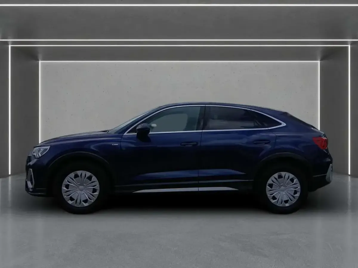 Gebraucht Audi Q3 S-Line 150 PS (110 kW) 2025 Navarrablau metallic SUV