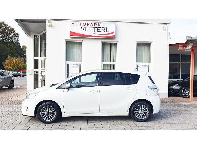 Gebraucht Toyota Verso Edition-S 147 PS (108 kW) 2016 Weiß Van / Kleinbus