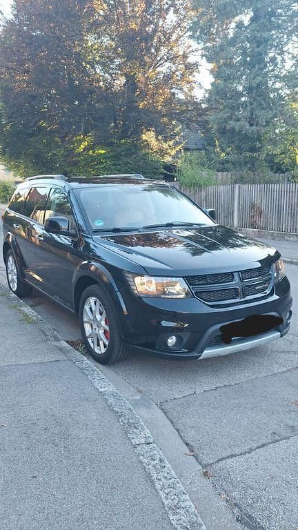 Schwarz Gebraucht 2013 Dodge Journey SUV | 22.000 € - Bild 1/1