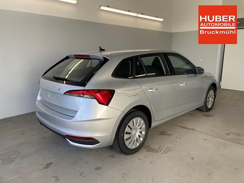 Gebraucht Skoda Scala Selection 116 PS (85 kW) 2024 [8e8e] brillantsilber metallic Kleinwagen