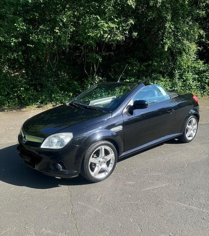 Schwarz Gebraucht 2005 Opel Tigra Cabrio | 3.250 € (Teuer) - Bild 1/4