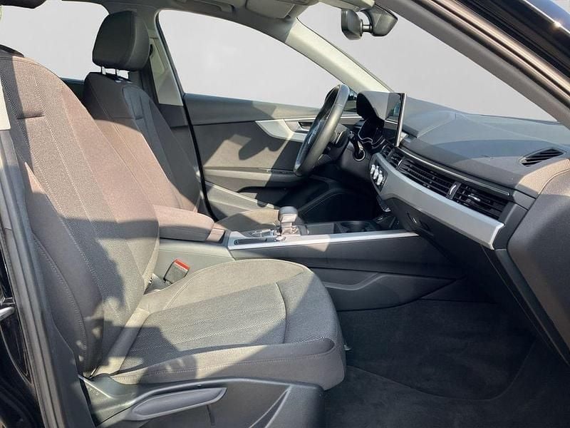 Gebraucht Audi A4 150 PS (110 kW) 2022 Schwarz Kombi