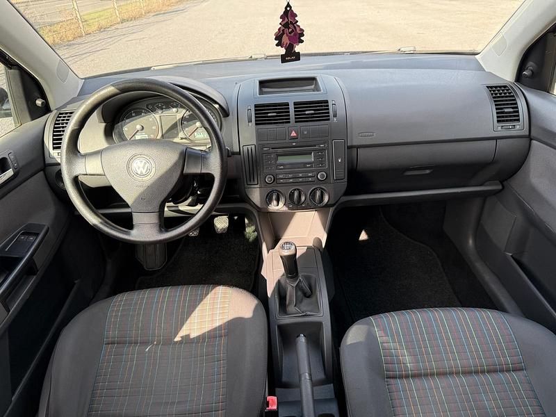 Gebraucht VW Polo 64 PS (47 kW) 2007 Schwarz Kleinwagen