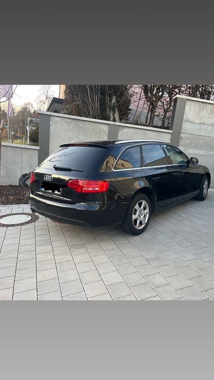 Gebraucht Audi A4 Ambition 120 PS (88 kW) 2011 Schwarz Kombi