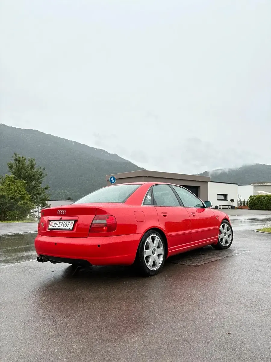 Gebraucht Audi S4 400 PS (294 kW) 1998 Rot Limousine