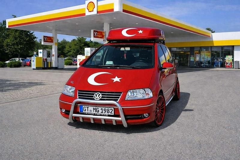 Gebraucht VW Sharan Exclusive 116 PS (85 kW) 2009 Rot Van / Kleinbus