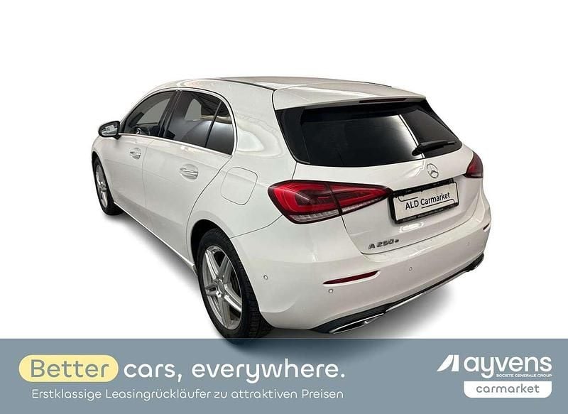 Gebraucht Mercedes E250 160 PS (117 kW) 2022 Polarweiss  unilack Coupé